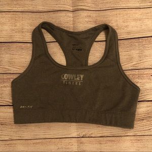 Nike sports bra size small